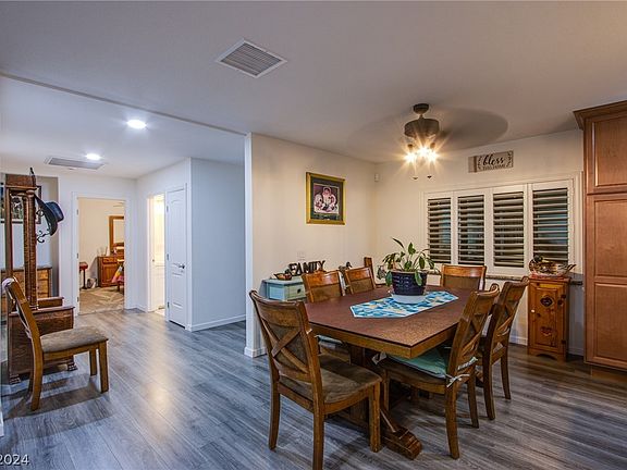 4th image of 371 E Kimberly Dr
