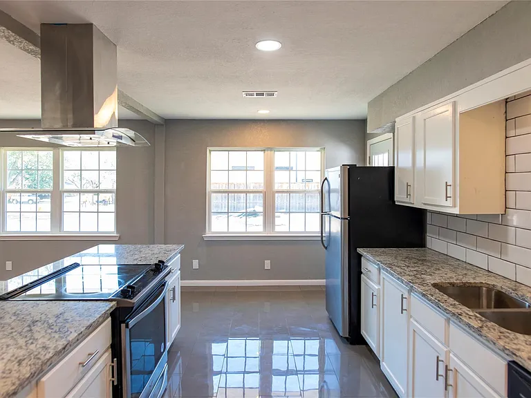 7543 Colgate Ave — Photo 25