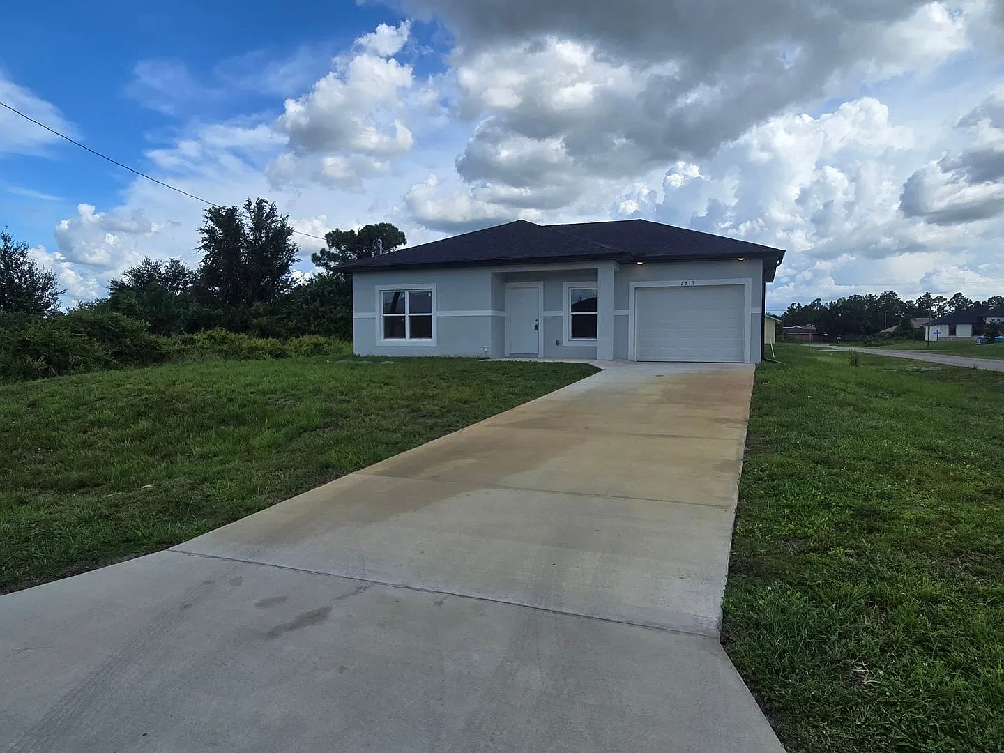 Brand New Home-2/2/1 — Photo 4