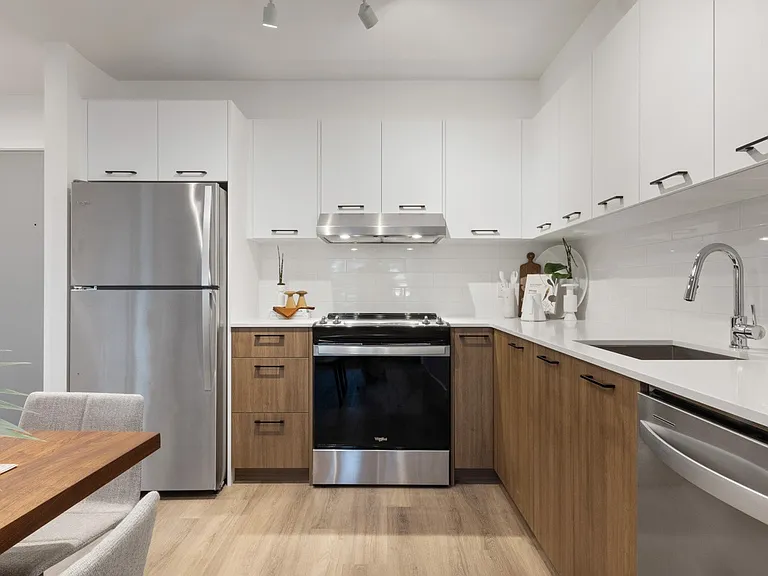 15215 Sitka Dr — Photo 11