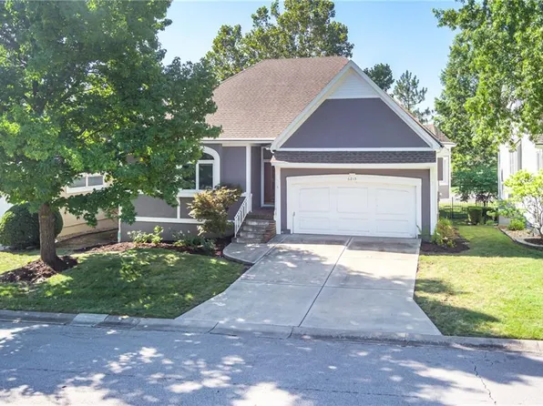 6215 W 126th Ter, Overland Park, KS 66209