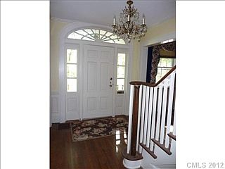 3rd image of 212 Forest Hill Ln