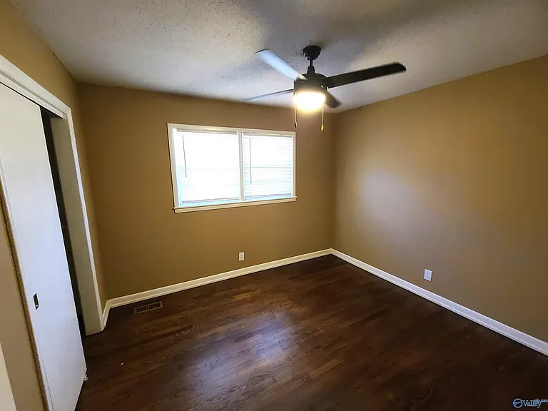 3606 Crestmore Ave NW — Photo 19