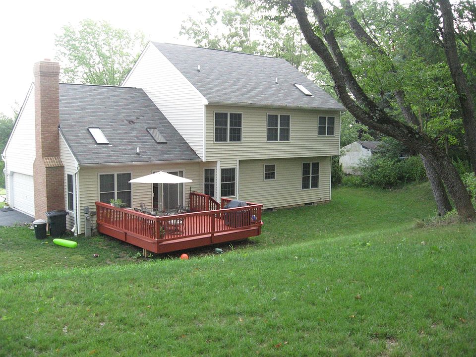 2nd image of 2202 Emory Rd