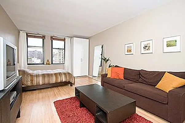 Rented by ConquestAdvisors | media 25