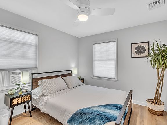 5th image of 506 Brinley Ave Unit 9