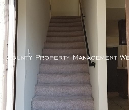 3rd image of 2082 Redding Ave