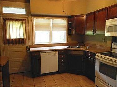 5th image of 308 Center Ave