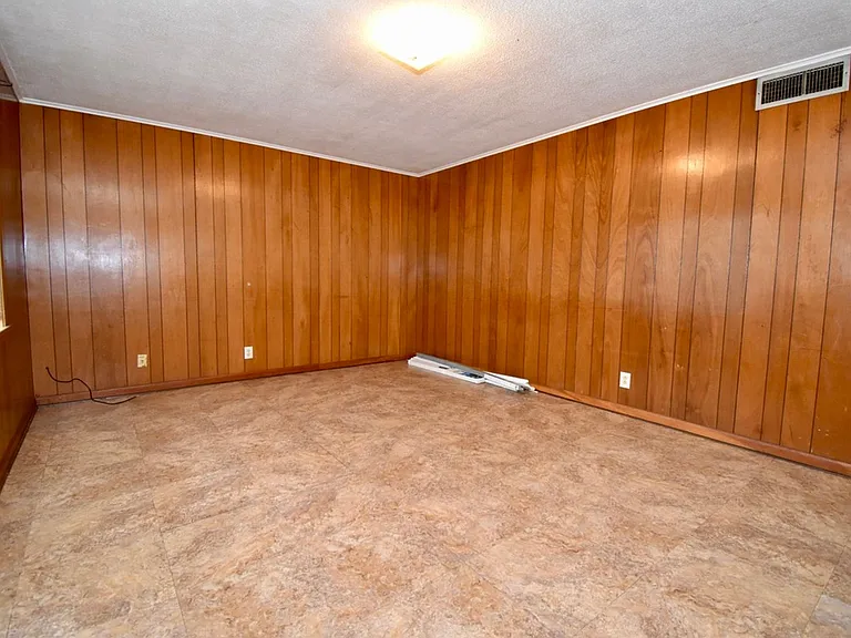 314 W College Ave — Photo 2