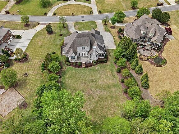 4th image of 2710 Isaac Drive
