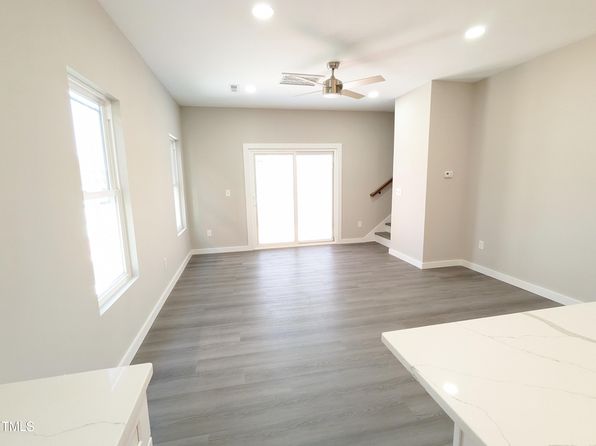 durham-north-carolina-2053884730 picture