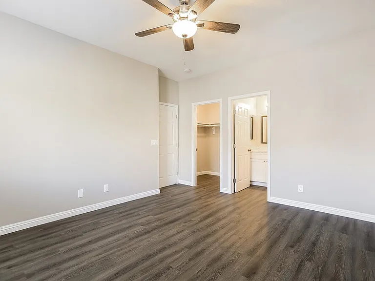 9878 Mackovski Ct — Photo 13