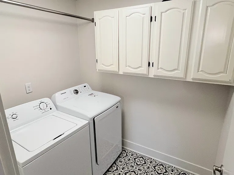 423 W 9th St N #1 — Photo 19