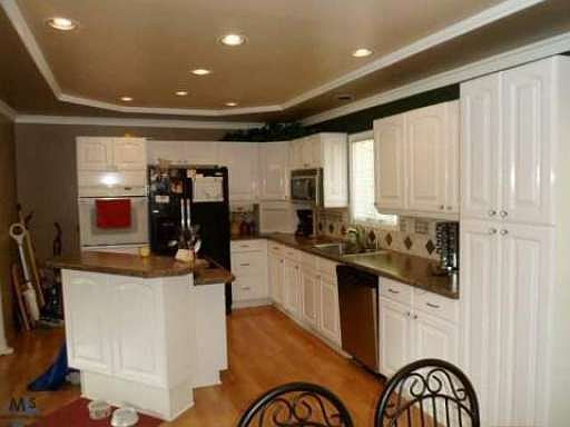 5th image of 54072 Dorset Ct