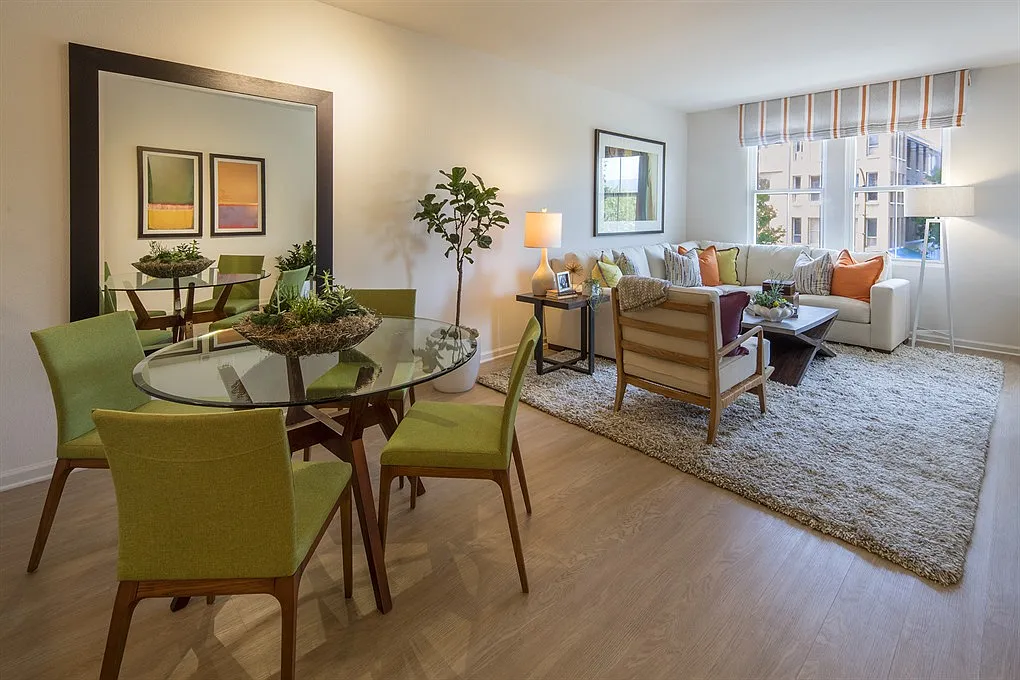 Franklin Street Apartment Homes — Photo 3