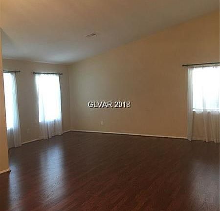2nd image of 1018 Black Olive St