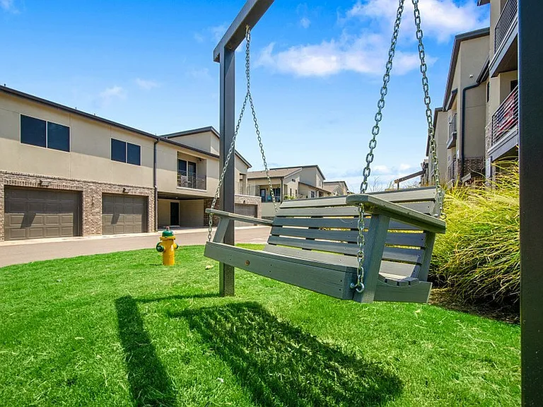 Tinsley Place — Photo 15