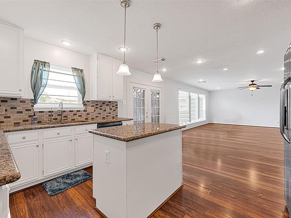 5th image of 6931 Echo Pines Dr