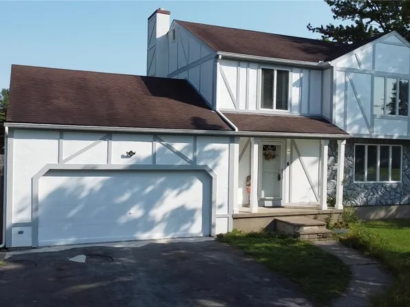 400 Helfer Ln, Minoa, NY 13116