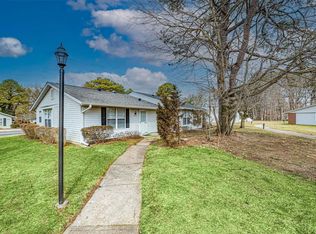 461 Oldham Ct UNIT A, Ridge, NY 11961