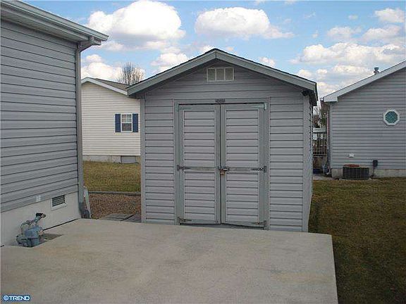 3rd image of 3501 S Lincoln Ave Unit 68