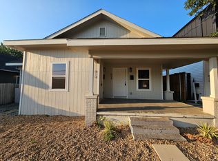 810 W 10th St, Dallas, TX 75208