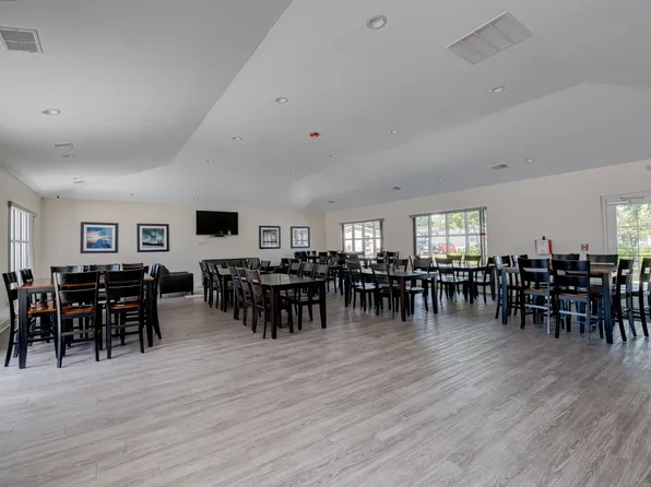 1250 Paree St, Newport, MI 48166