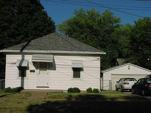 1st image of 308 N Ferry St