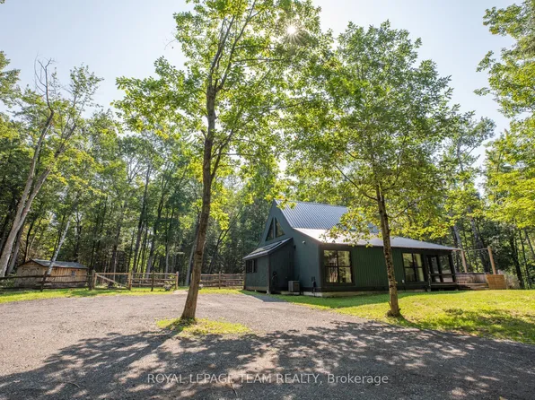 4309 Armitage Ave, Ottawa, ON K0A 1T0