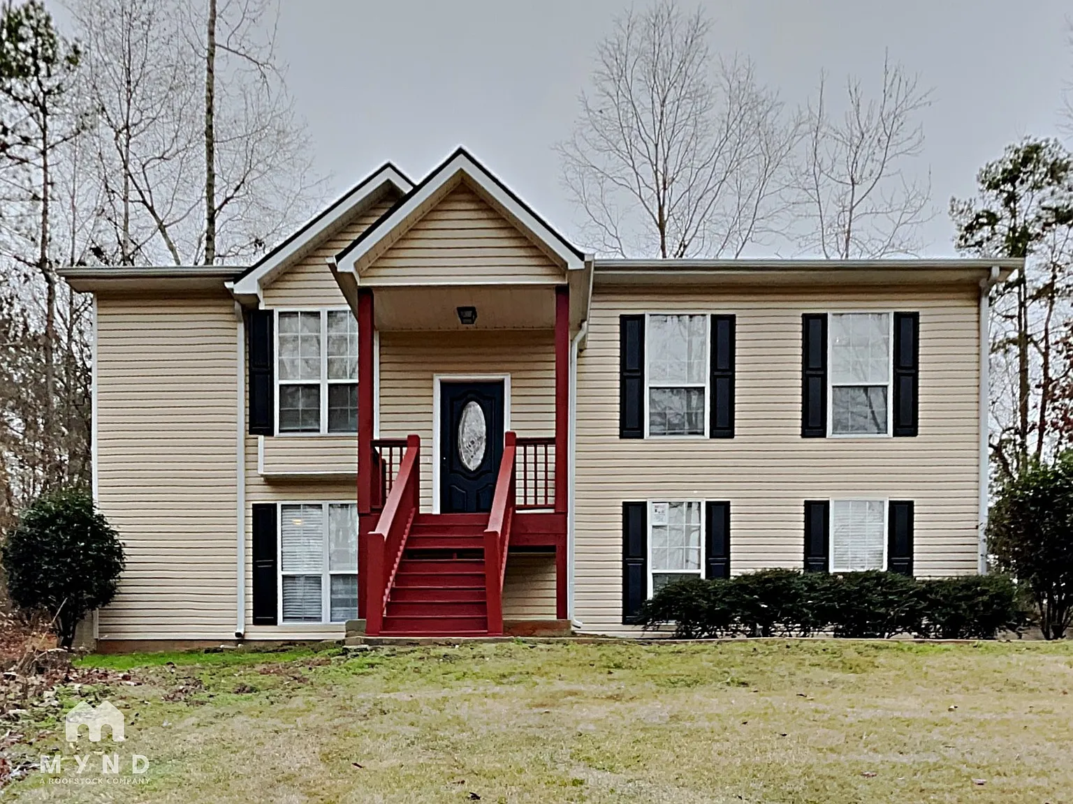 4 bed, 3.0 bath, 2496 sqft, $2,295 — Photo 1