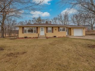 3444 W Mineral Point Rd, Janesville, WI 53548