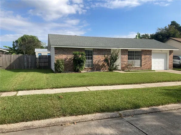 2724 Collette Dr, Marrero, LA 70072