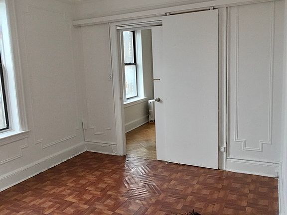 5th image of 30-03 47th St #2FF