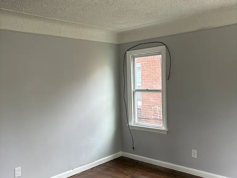 14347 Westwood St — Photo 9