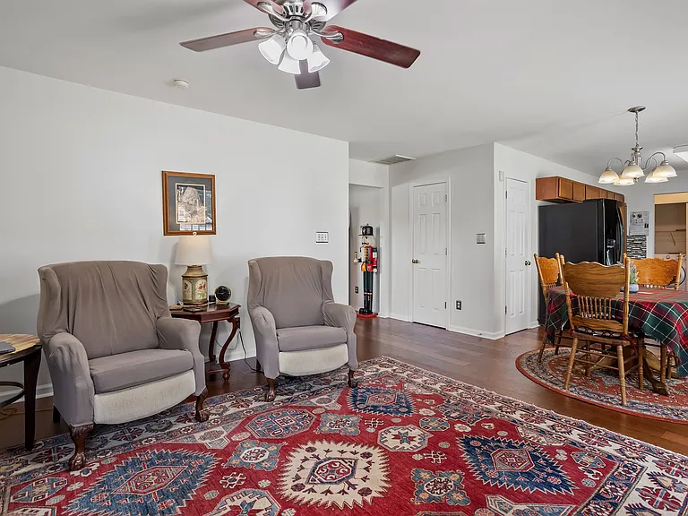 4118 Springfield Creek Dr — Photo 5