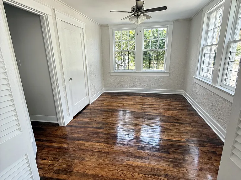 3300 Prytania St #2 — Photo 2