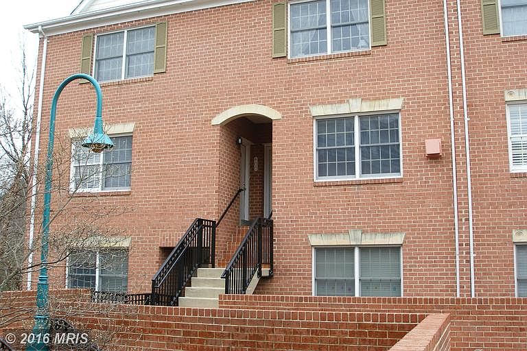 1st image of 6932 Fairfax Dr Unit 300