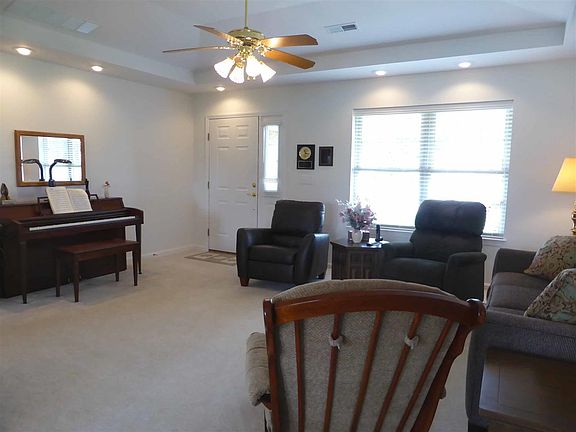 2nd image of 1735 White Oak Dr