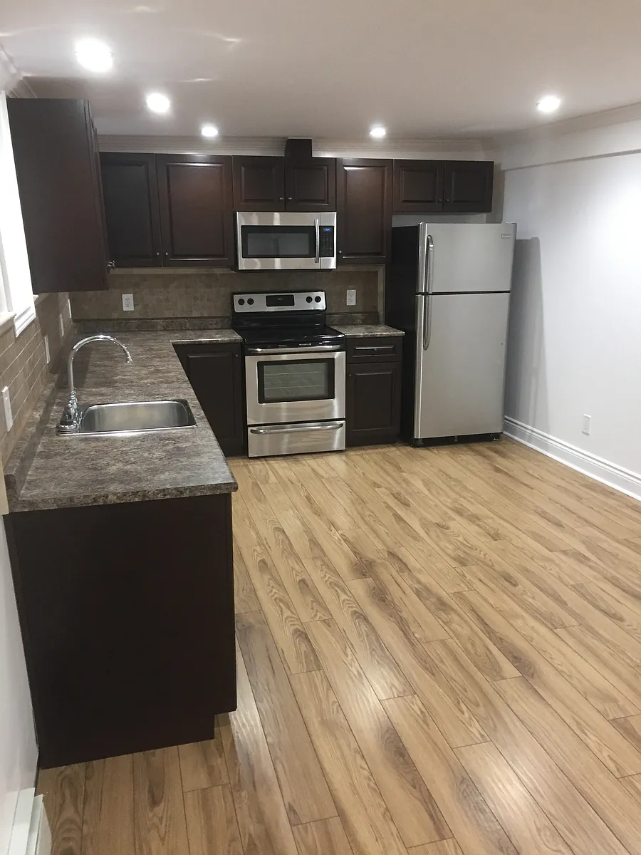 Building Photo - 93 Bellwood Ave #AVENUE4-4