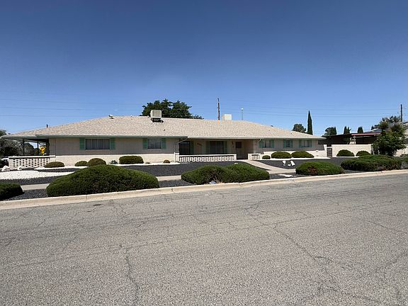 3rd image of 8901 Parkland Dr