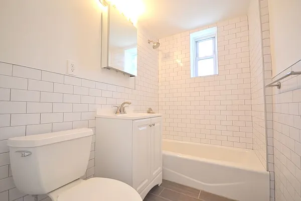 Rented by Bold New York | media 32