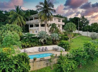 415 Calle Loma De La Doctora, Vieques, PR 00765