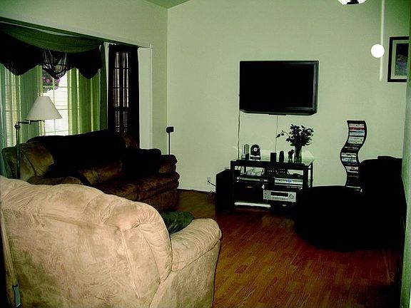House - Living Room