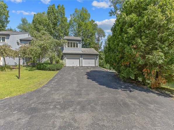 3142 Fiddlehead Gln, Baldwinsville, NY 13027