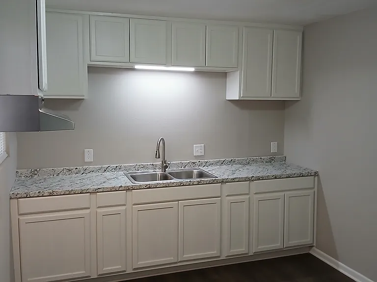 2940 Letourneau Dr — Photo 6