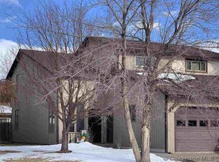 4401 Grays Gable Rd, Laramie, WY 82072