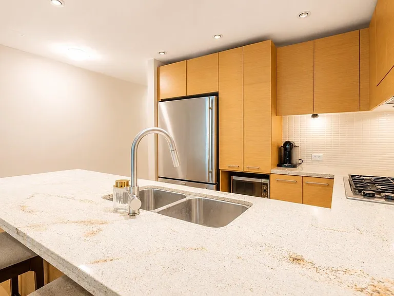 6015 Iona Dr #107 — Photo 13
