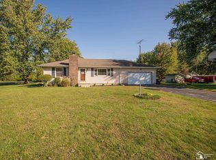 2496 Lasalle Rd, Monroe, MI 48162