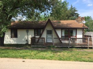 406 3rd St, Marble Hill, MO 63764