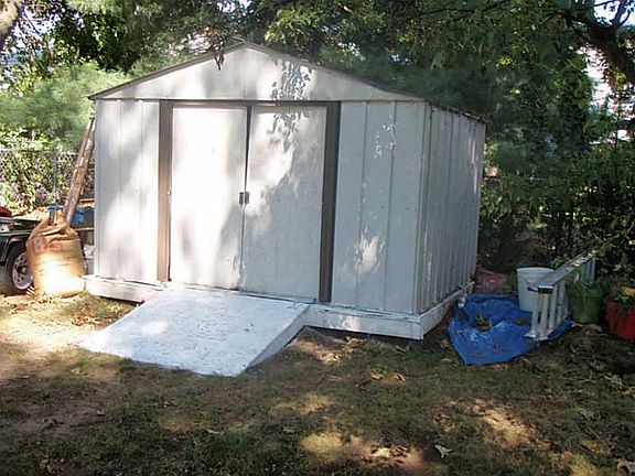 5th image of 11 Fernwood Dr